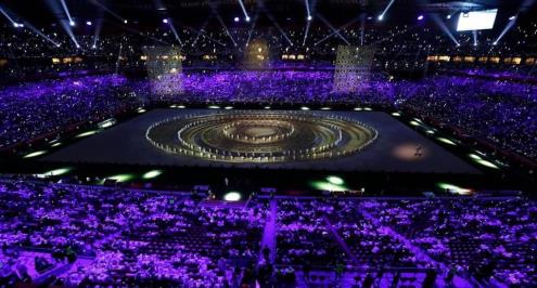 انفانتينو يتحدث العربية وأغنية للأناشيد الوطنية في افتتاح كأس العرب (فيديو)